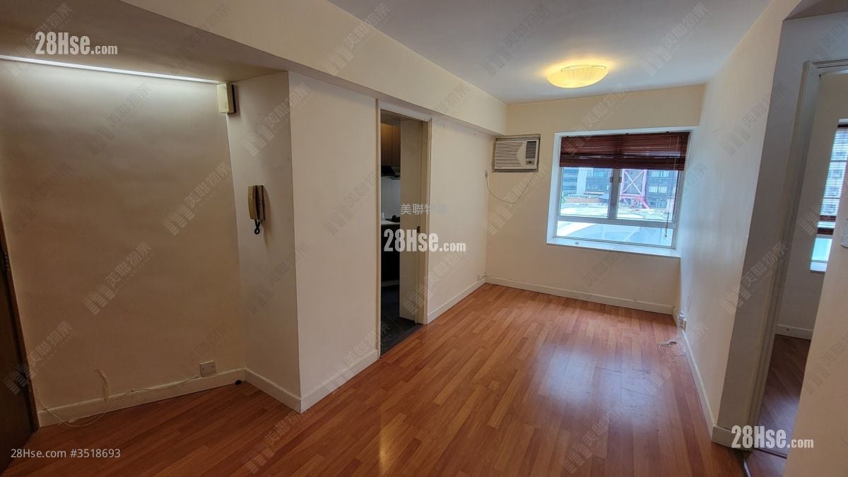 Westlands Court Rental 2 Bedrooms , 1 Bathroom 379 ft²