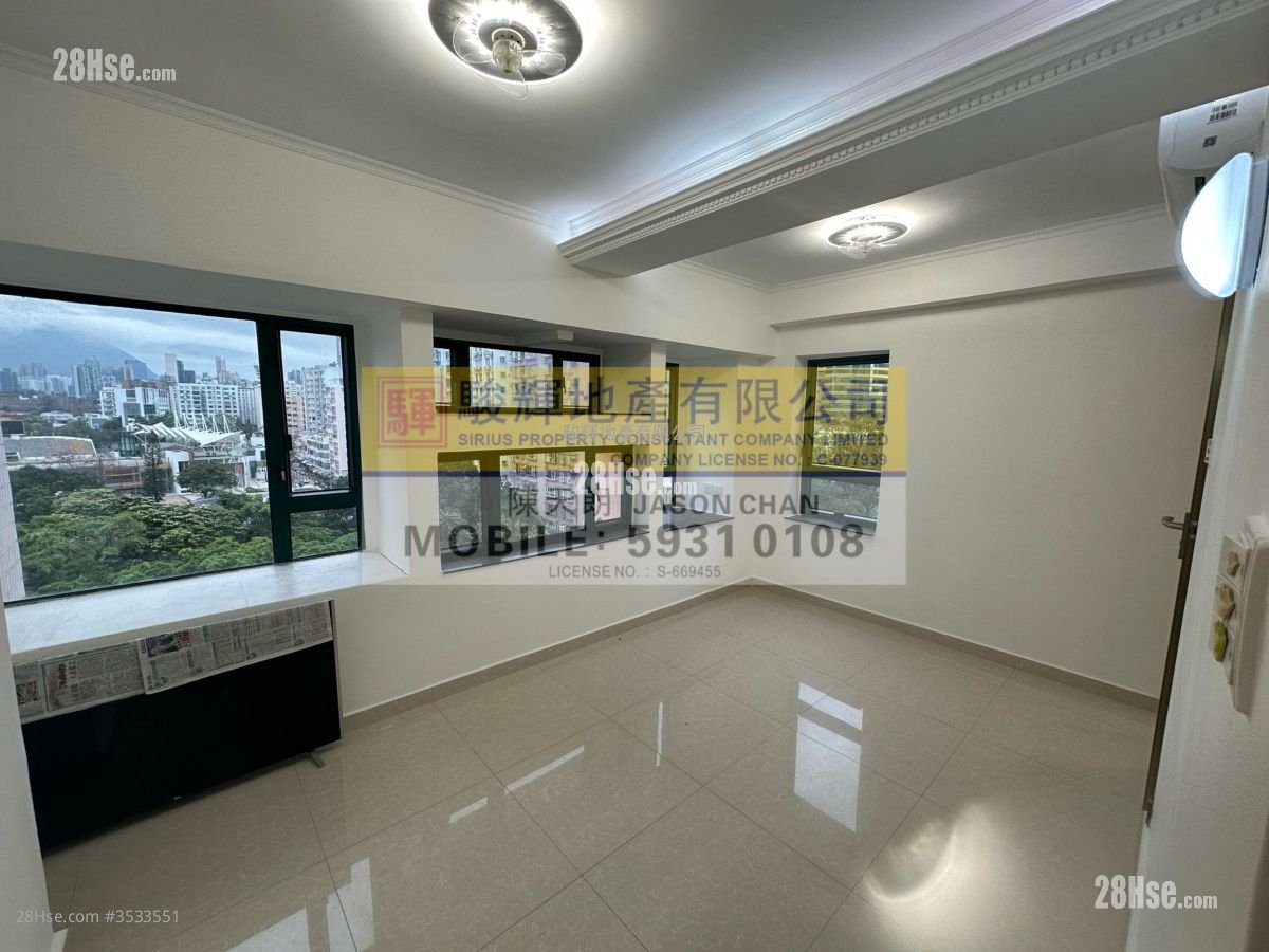 Circle Garden Sell 2 Bedrooms , 2 Bathrooms 348 ft²