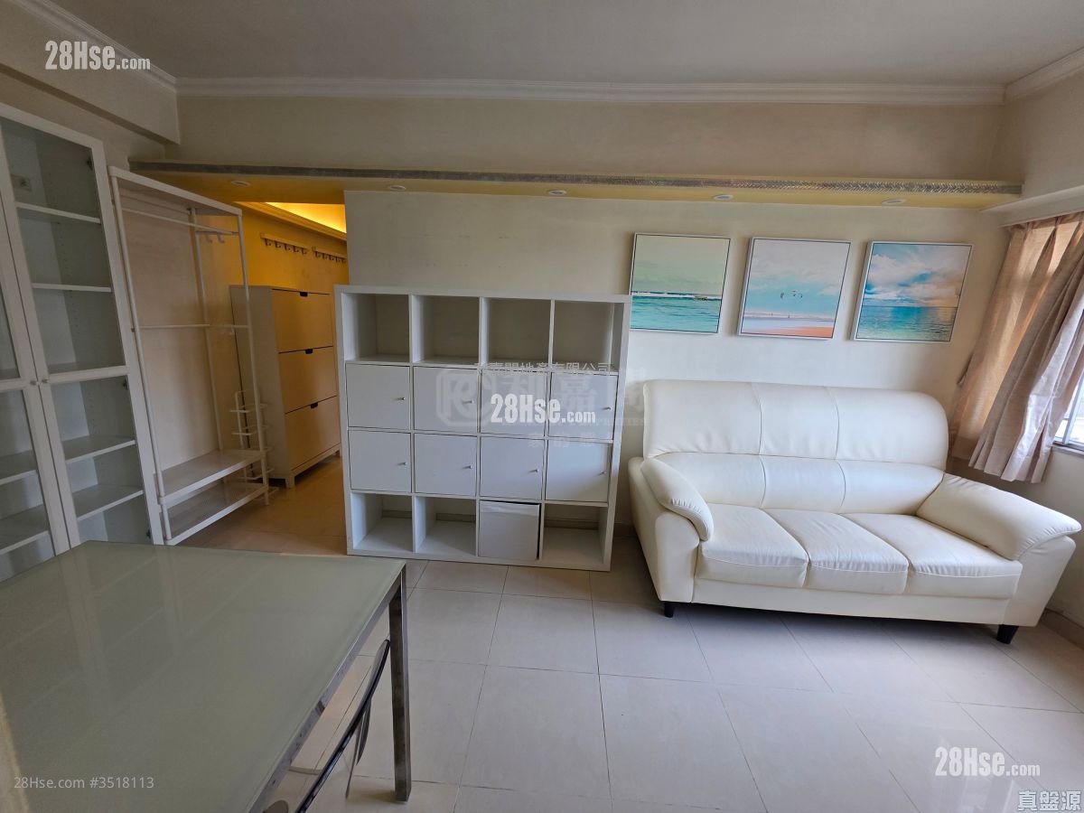 Yuet Lai Court Sell 2 Bedrooms , 1 Bathroom 421 ft²