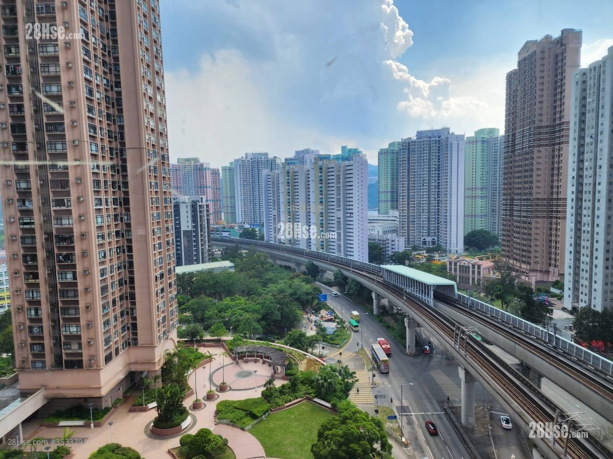 Sunshine City Sell 3 Bedrooms , 2 Bathrooms 618 ft²