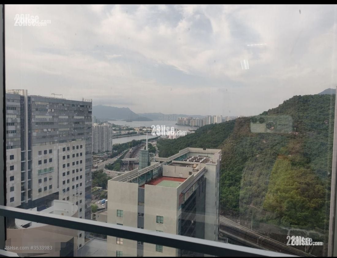 Metropole Square Rental