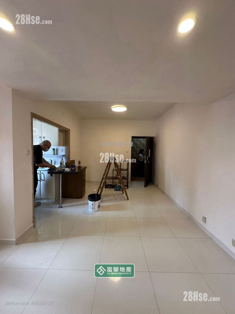 Peace Building Rental 2 Bedrooms , 1 Bathroom 445 ft²