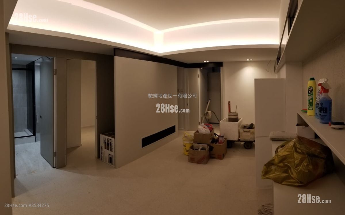Windsor Mansion Sell 4 Bedrooms , 1 Bathroom 724 ft²