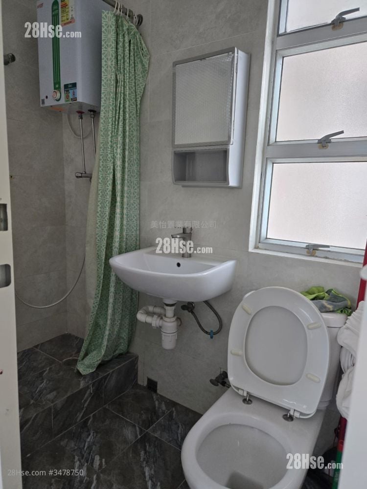 Hong Wah Mansion Rental 2 Bedrooms , 1 Bathroom 325 ft²