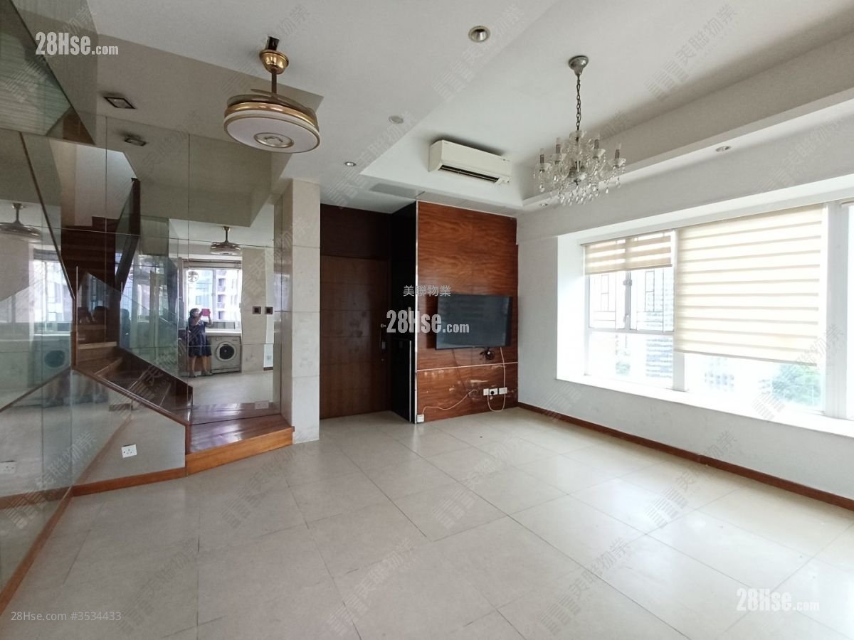 The Brand Sell 3 Bedrooms , 2 Bathrooms 738 ft²