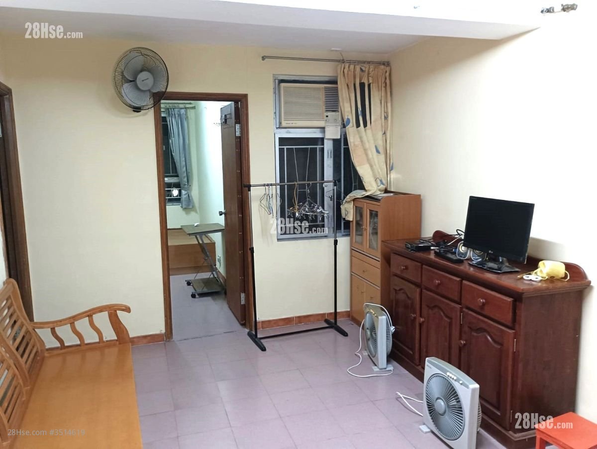 Lung Hin Court Rental 3 Bedrooms , 1 Bathroom 590 ft²