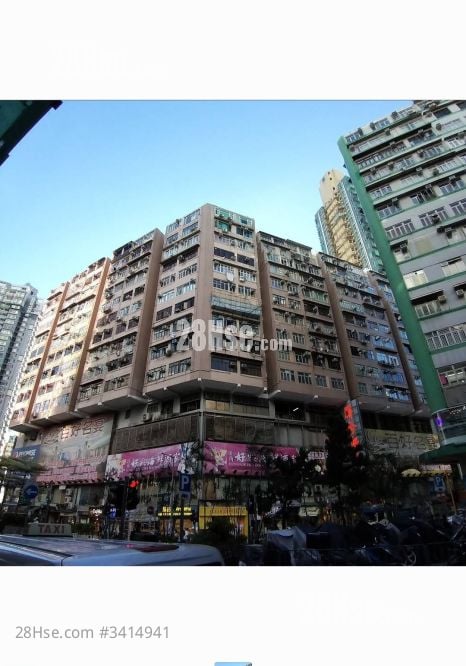 Cosmopolitan Centre Sell 1 Bedroom , 1 Bathroom 575 ft²