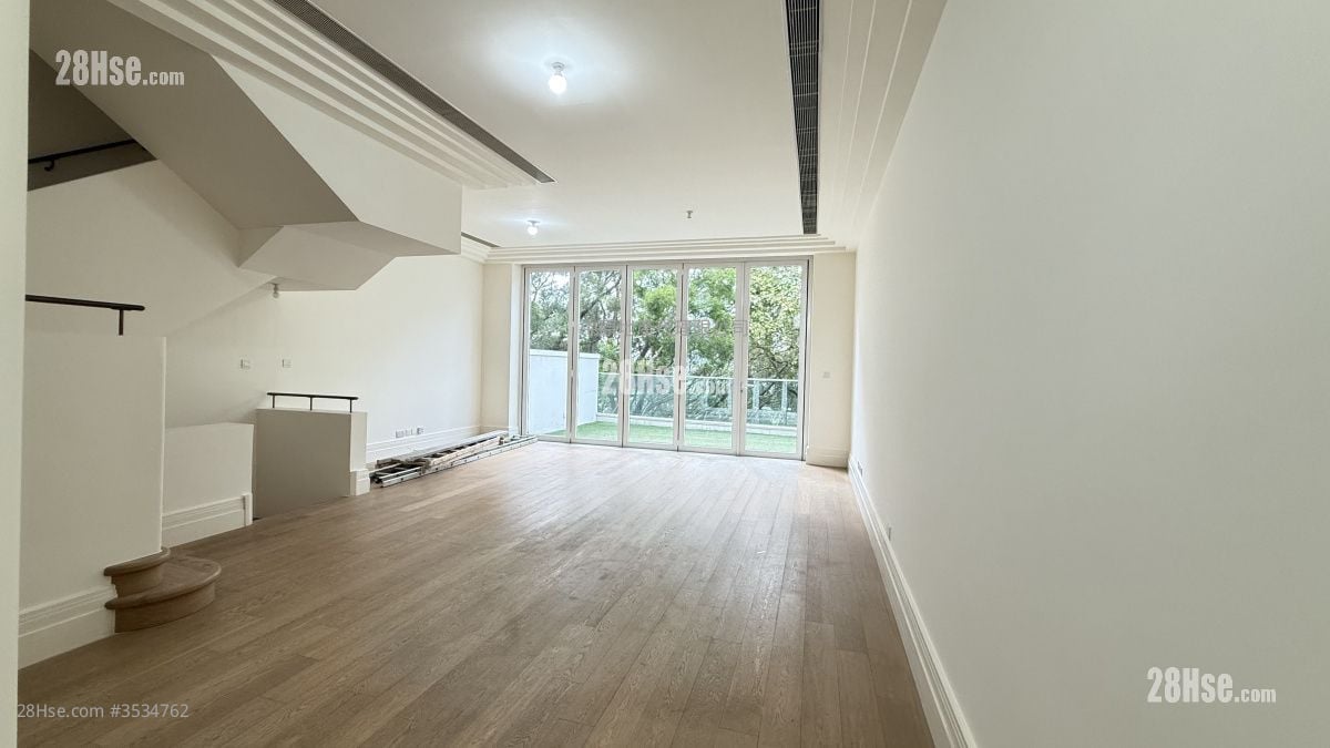 Le Cap Sell 4 Bedrooms , 3 Bathrooms 2,085 ft²