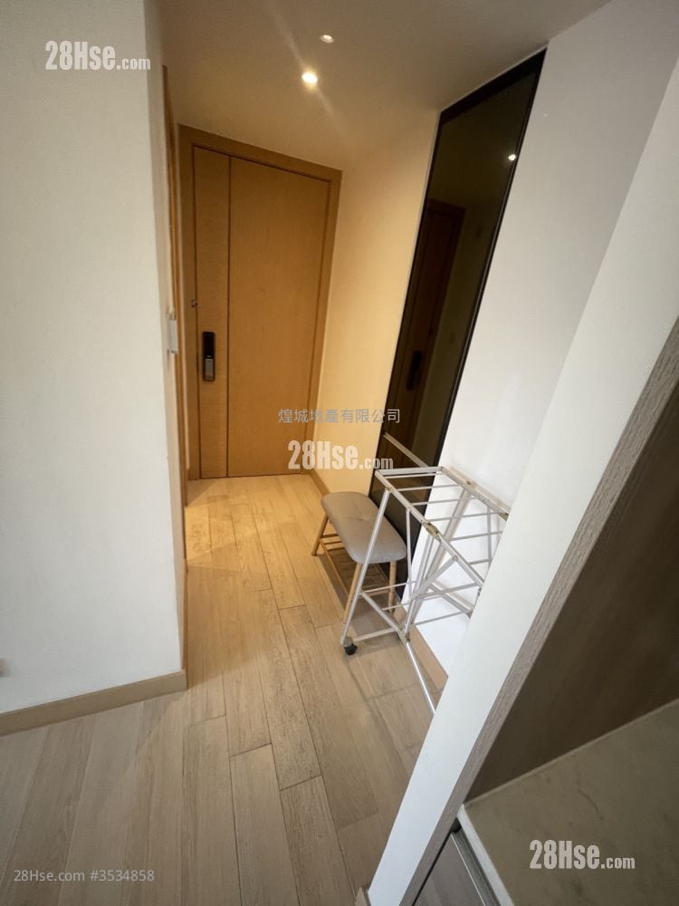 Victoria Skye Rental Studio , 1 Bathroom 273 ft²