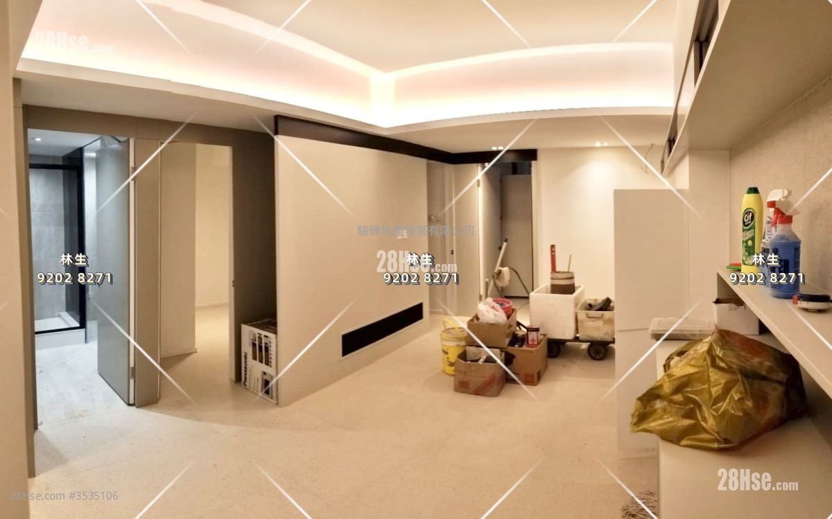 Windsor Mansion Sell 4 Bedrooms , 2 Bathrooms 724 ft²