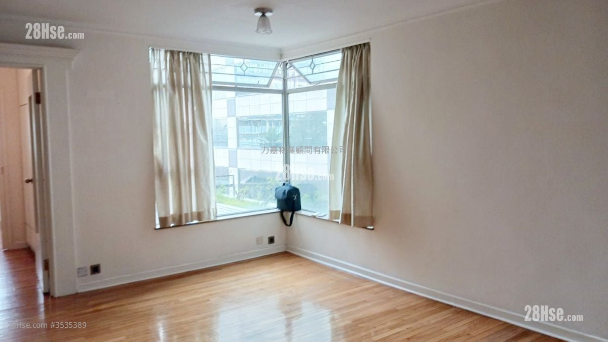 Island Place Sell 1 Bedroom , 1 Bathroom 532 ft²