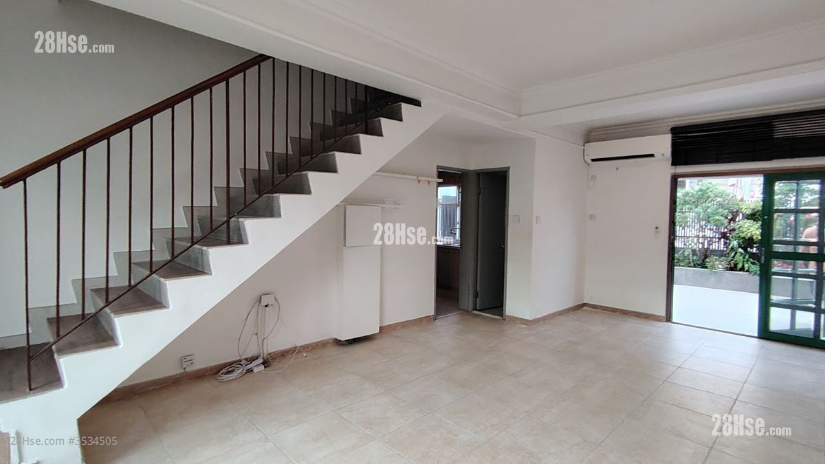 Fairview Park Rental 3 Bedrooms , 2 Bathrooms 840 ft²