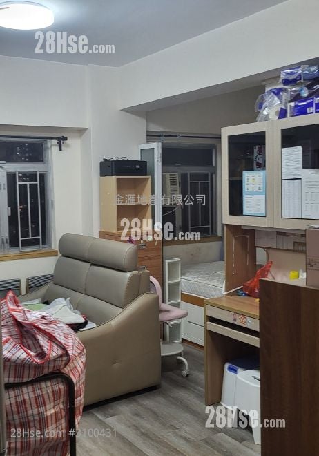 Man Po Building Rental Studio , 1 Bathroom 250 ft²