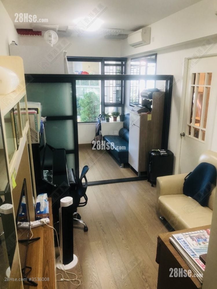 Victoria Skye Sell 3 Bedrooms , 2 Bathrooms 662 ft²