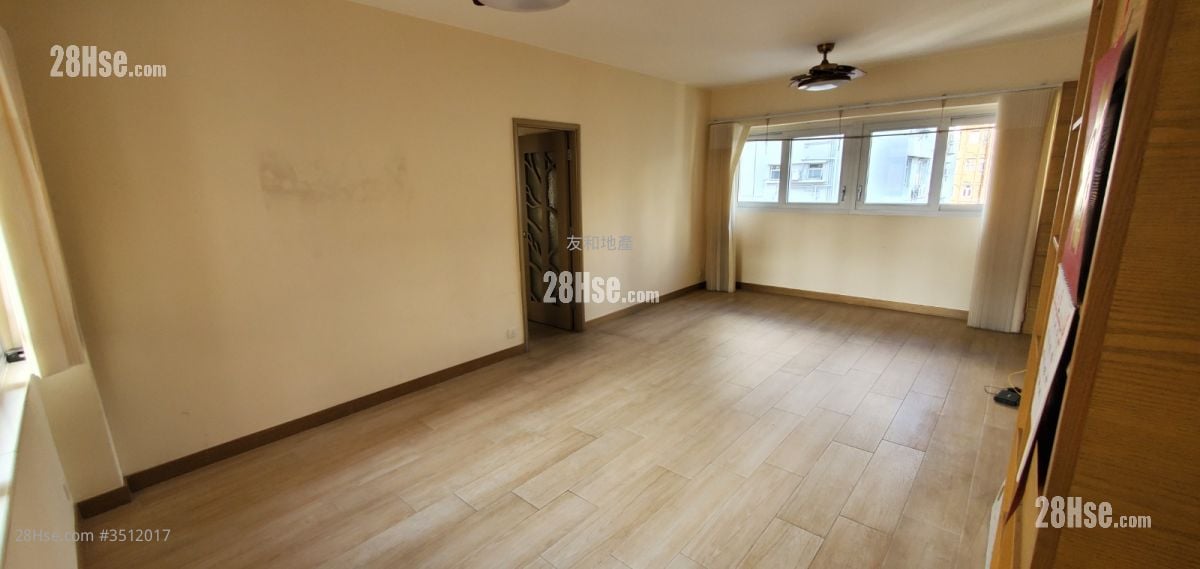 Cambridge Court Rental 4 Bedrooms , 2 Bathrooms 1,069 ft²