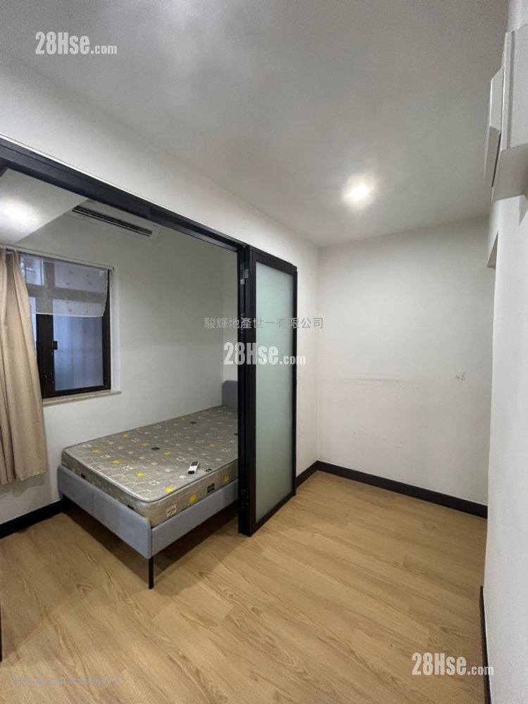 Hanyee Building Rental 1 Bedroom 190 ft²