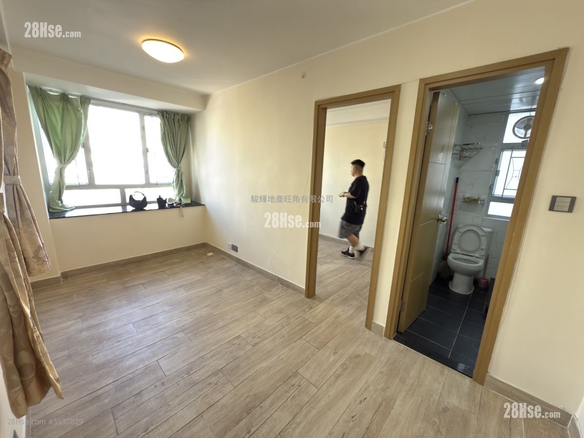 Tak Kei Building Sell 1 Bedroom , 1 Bathroom 259 ft²