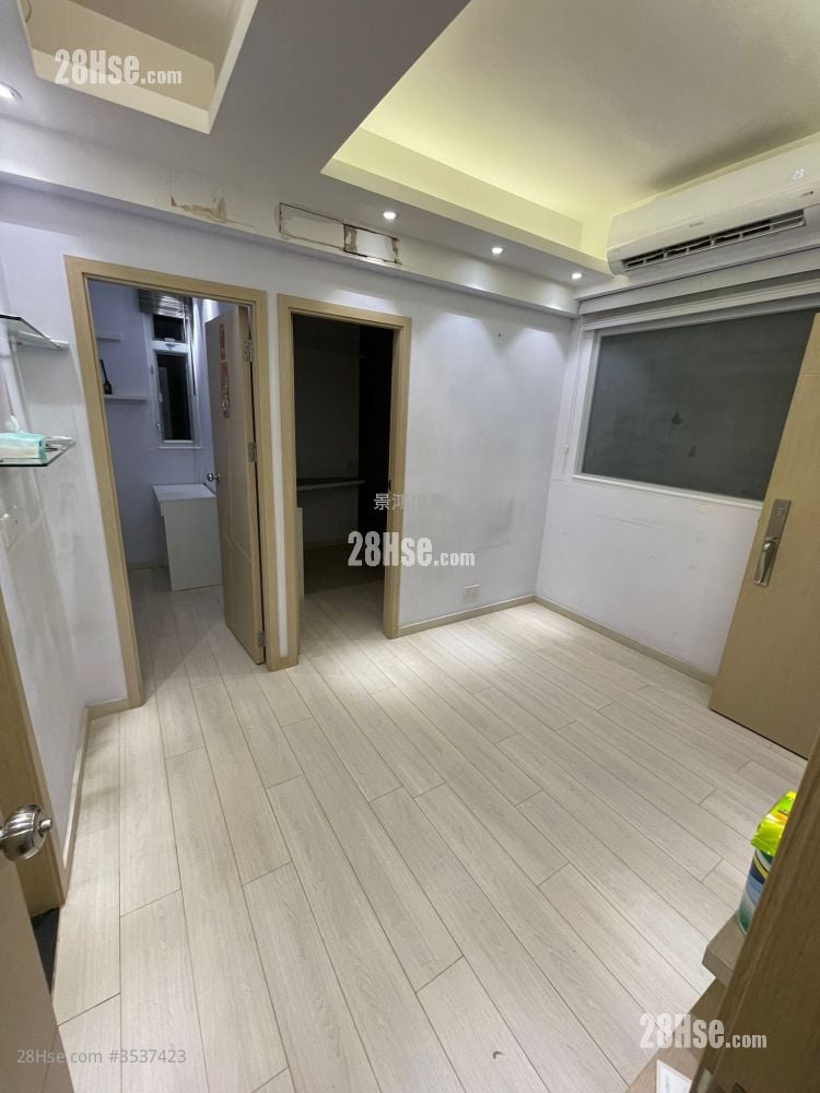 King's Court Rental 2 Bedrooms , 1 Bathroom 260 ft²