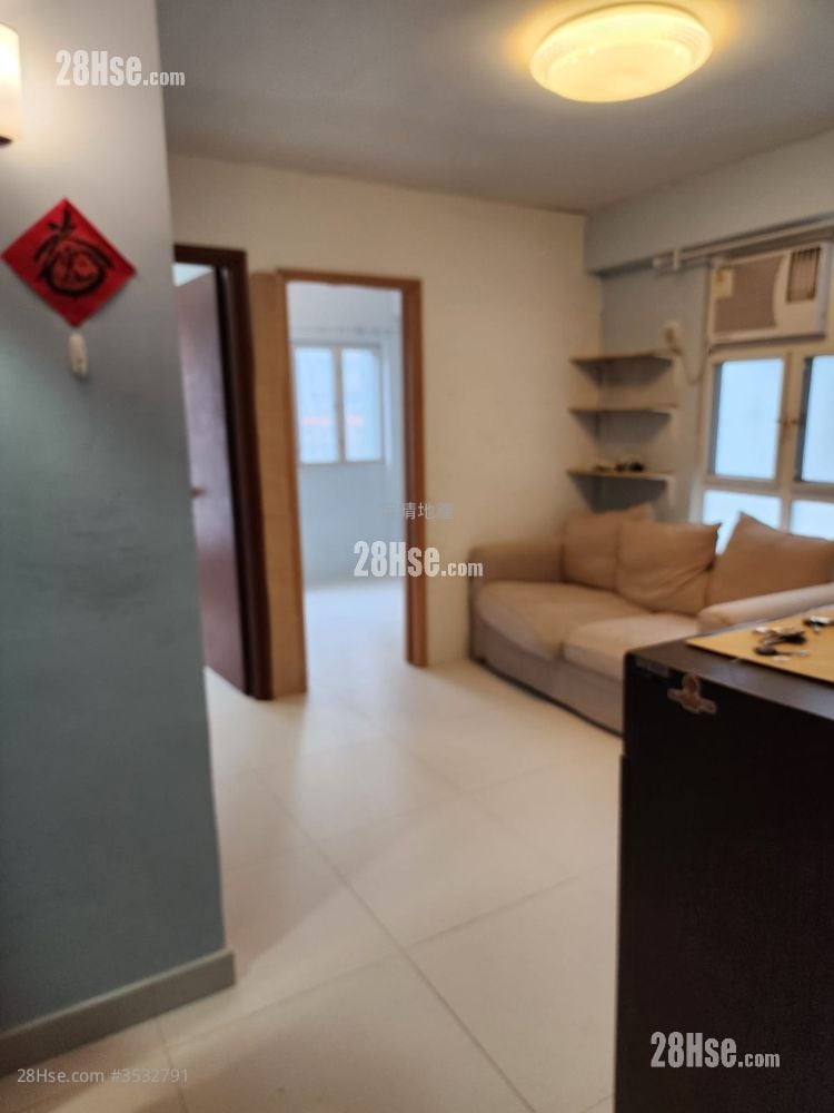 Ngun Hoi Mansion Sell 2 Bedrooms , 1 Bathroom 292 ft²