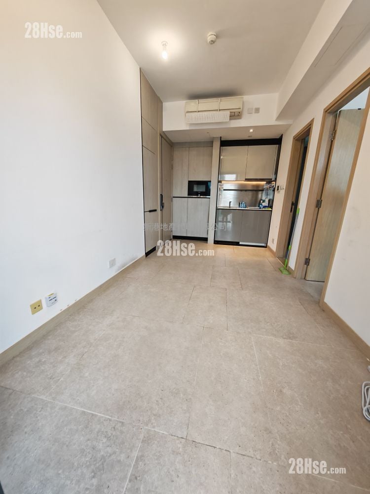 Downtown 38 Sell 1 Bedroom , 1 Bathroom 302 ft²
