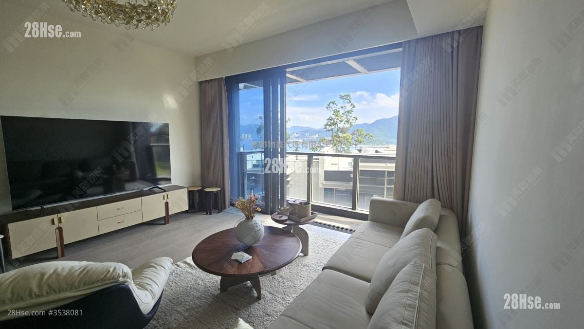 Villa Lucca Rental 4 Bedrooms , 3 Bathrooms 1,561 ft²