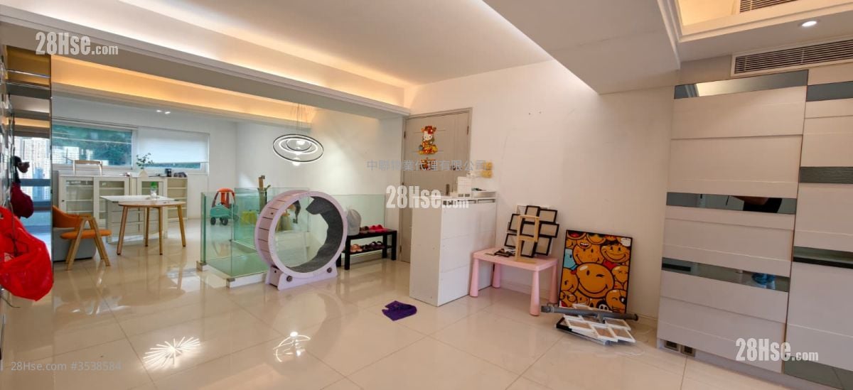 Shatin Heights Rental 4 Bedrooms , 4 Bathrooms 1,991 ft²