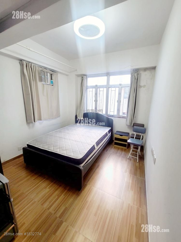 Wing Fat Building Rental Studio , 1 Bathroom 140 ft²