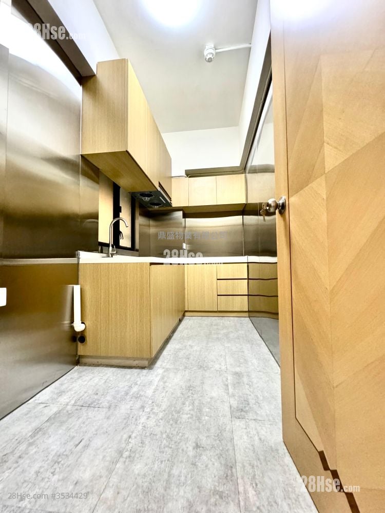 Kwong Wah Mansion Rental 3 Bedrooms , 1 Bathroom 603 ft²