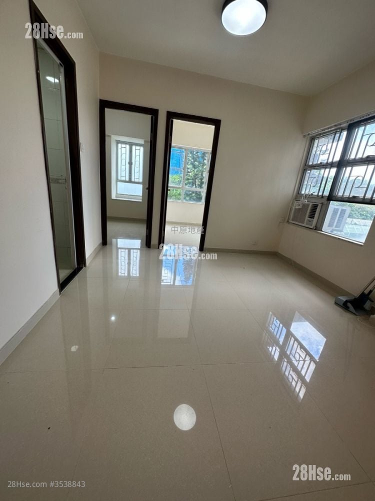 Fanling Centre Sell 2 Bedrooms , 1 Bathroom 366 ft²