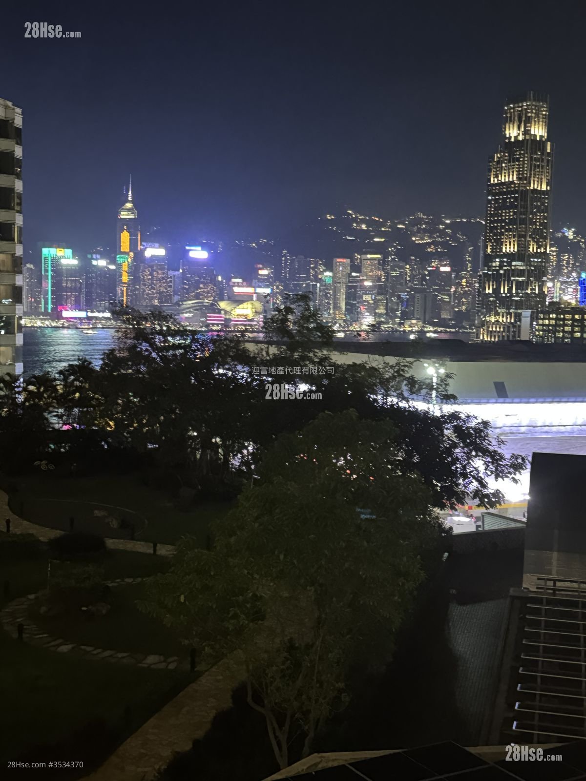 The Metropolis Residence Rental 2 Bedrooms , 1 Bathroom 497 ft²