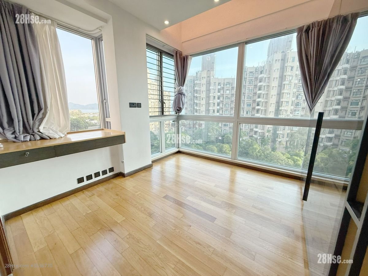 South Crest Rental 3 Bedrooms , 2 Bathrooms 928 ft²