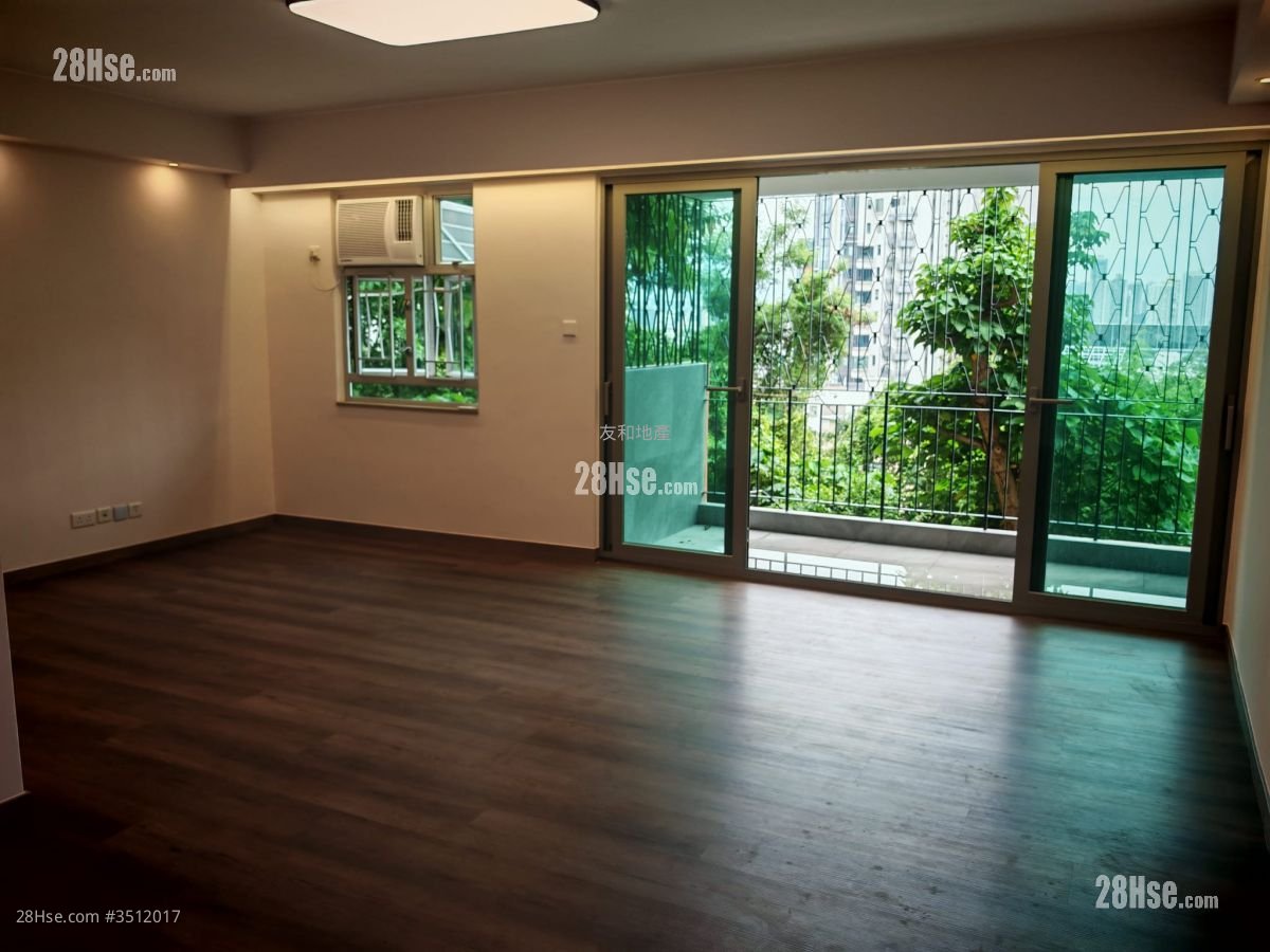 Lung Cheung Court Rental 3 Bedrooms , 2 Bathrooms 1,204 ft²