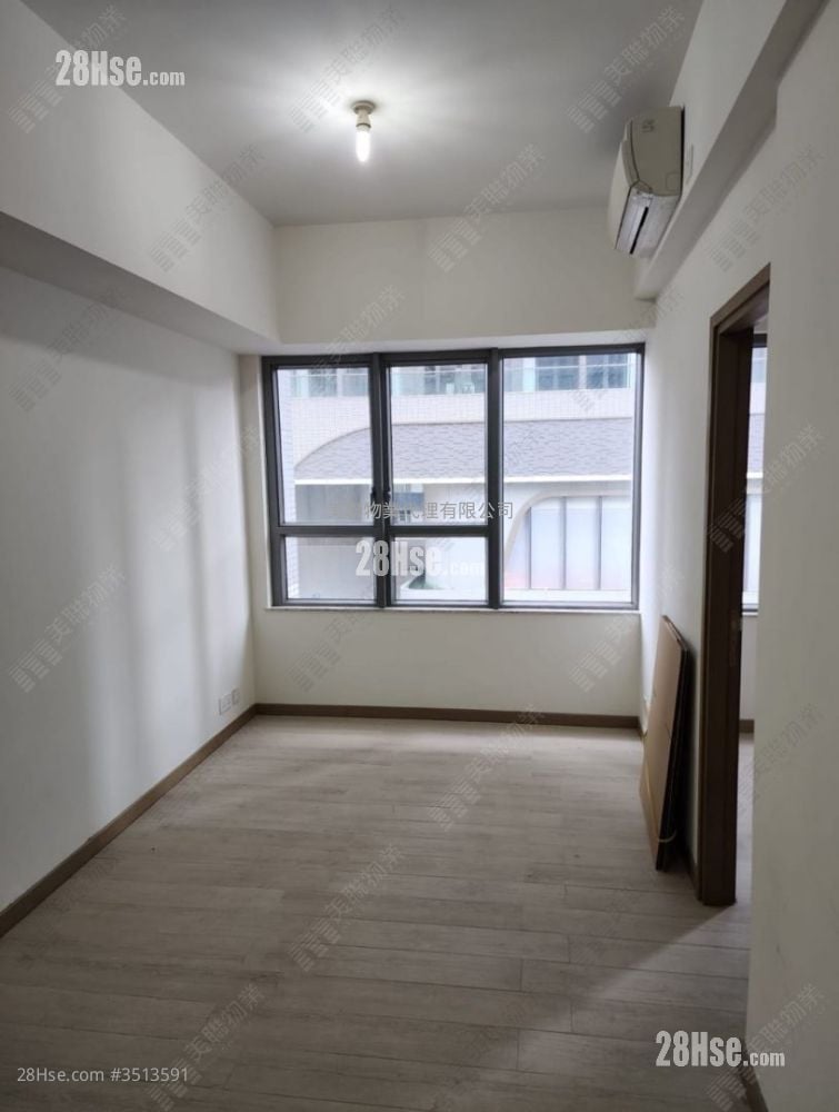 Astoria Crest Rental 2 Bedrooms , 1 Bathroom 455 ft²