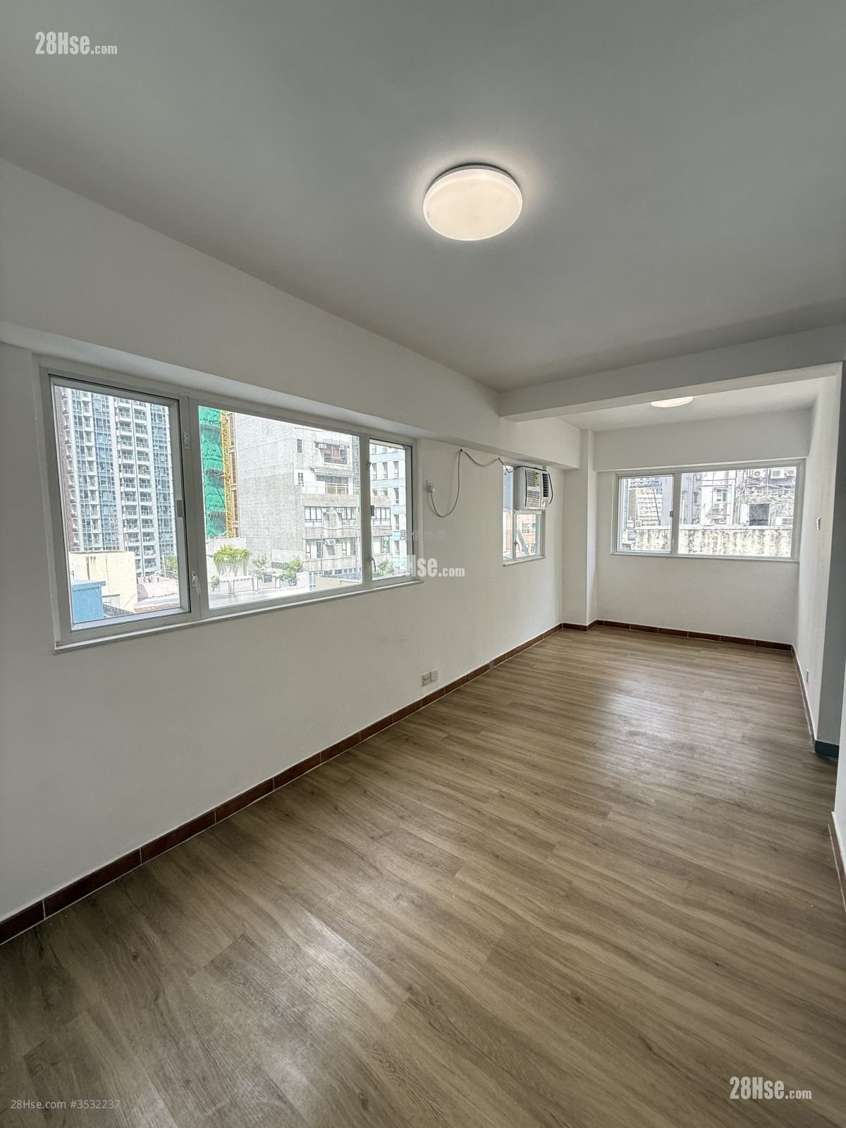 Winly Building Sell 2 Bedrooms , 1 Bathroom 360 ft²