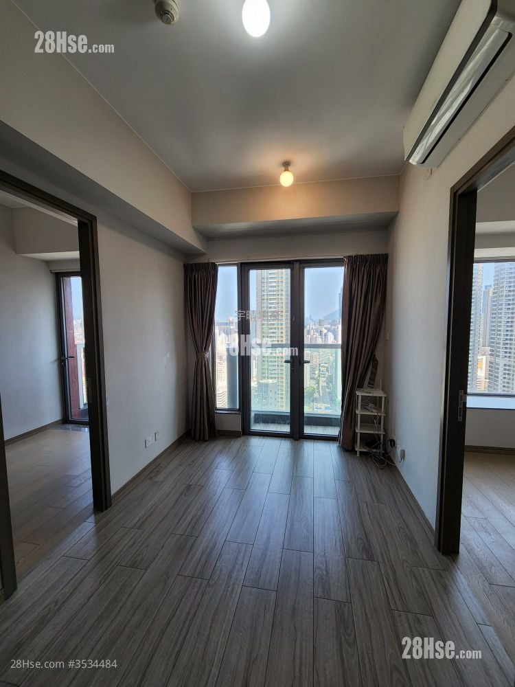 Park One Rental 2 Bedrooms , 1 Bathroom 364 ft²