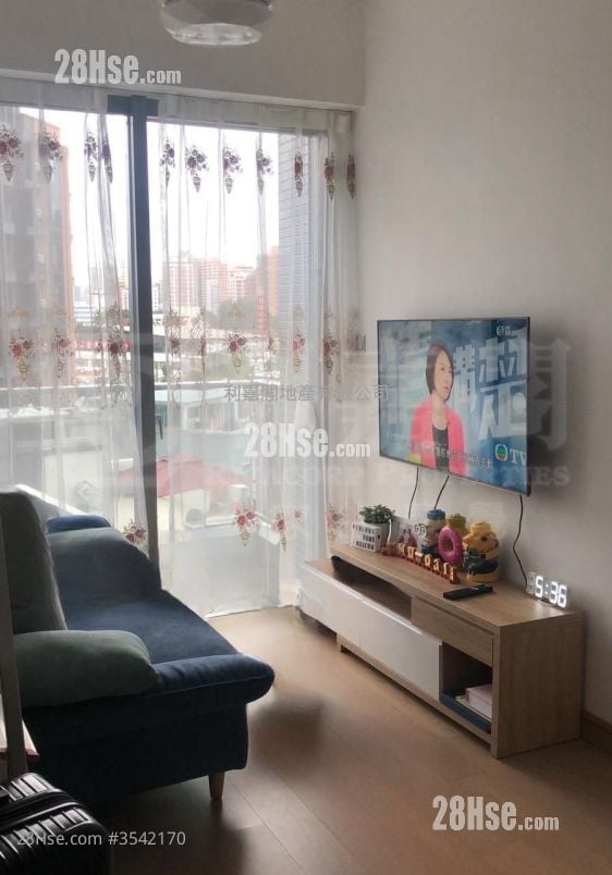 The Reach Sell 2 Bedrooms 426 ft²