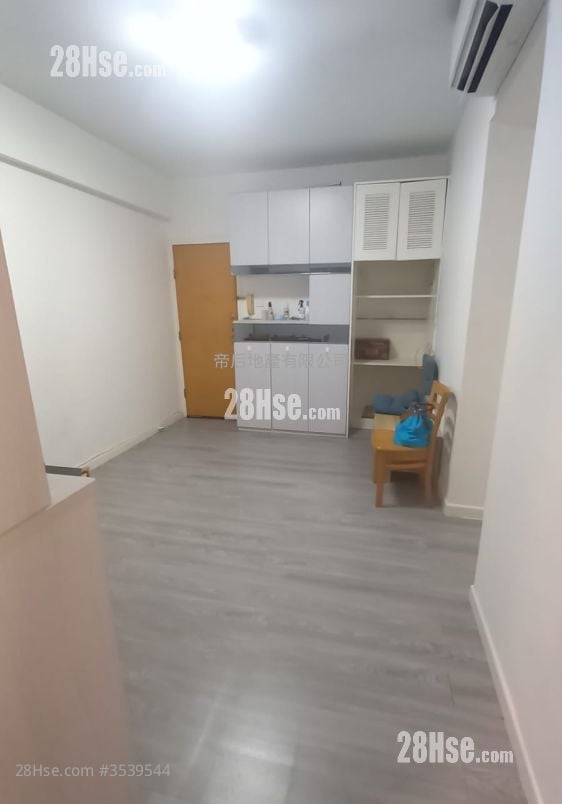 The Standard Chartered Bank Building Rental 487 ft²