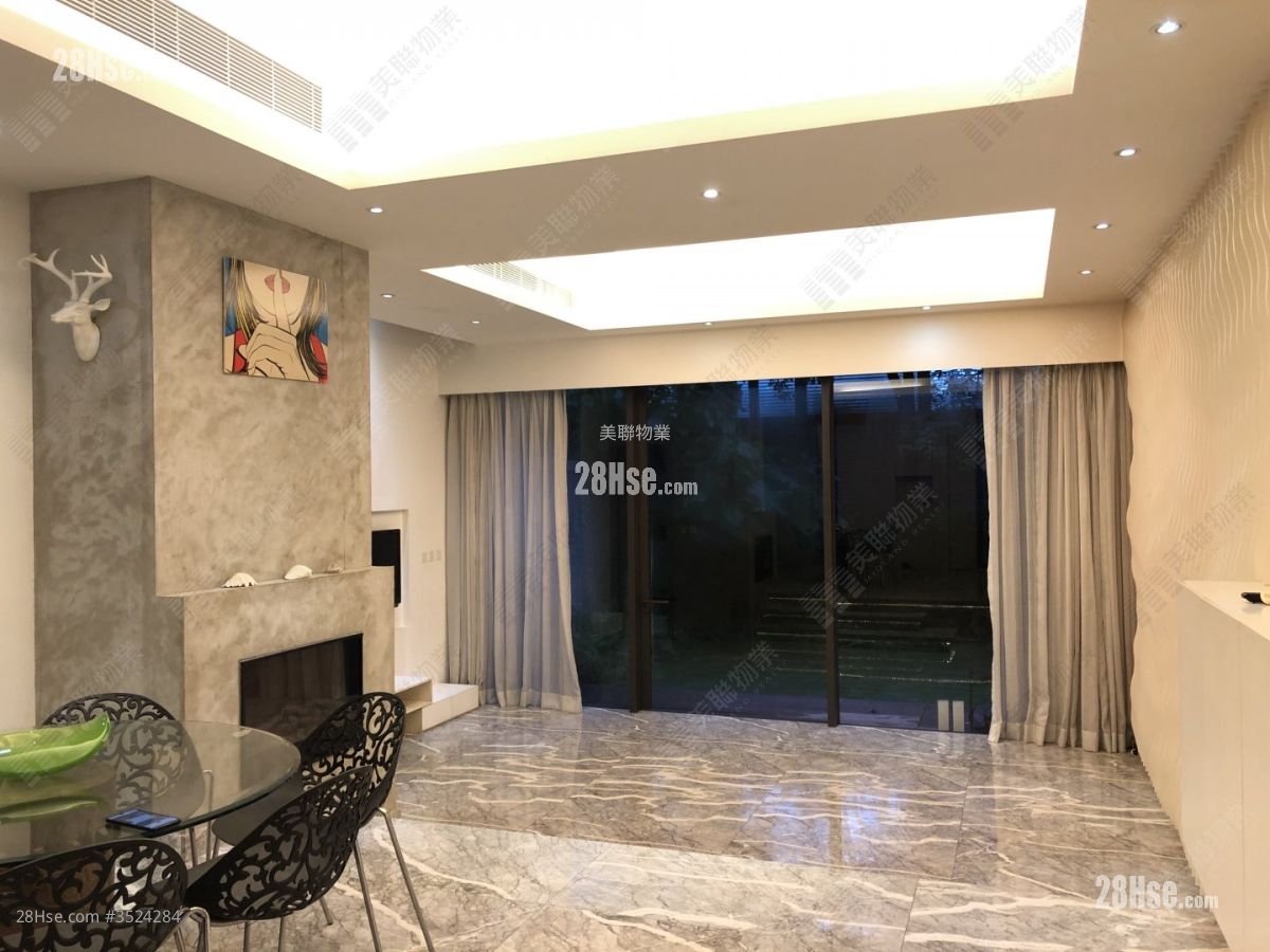 Valais Sell 3 Bedrooms , 3 Bathrooms 1,576 ft²