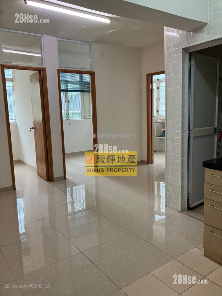 Peony House Rental 490 ft²