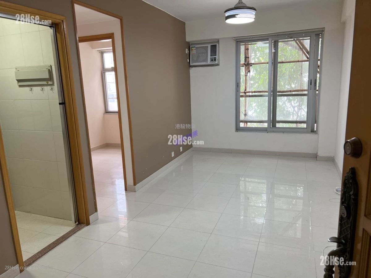 Gar Fook Court Rental 3 Bedrooms , 1 Bathroom 455 ft²