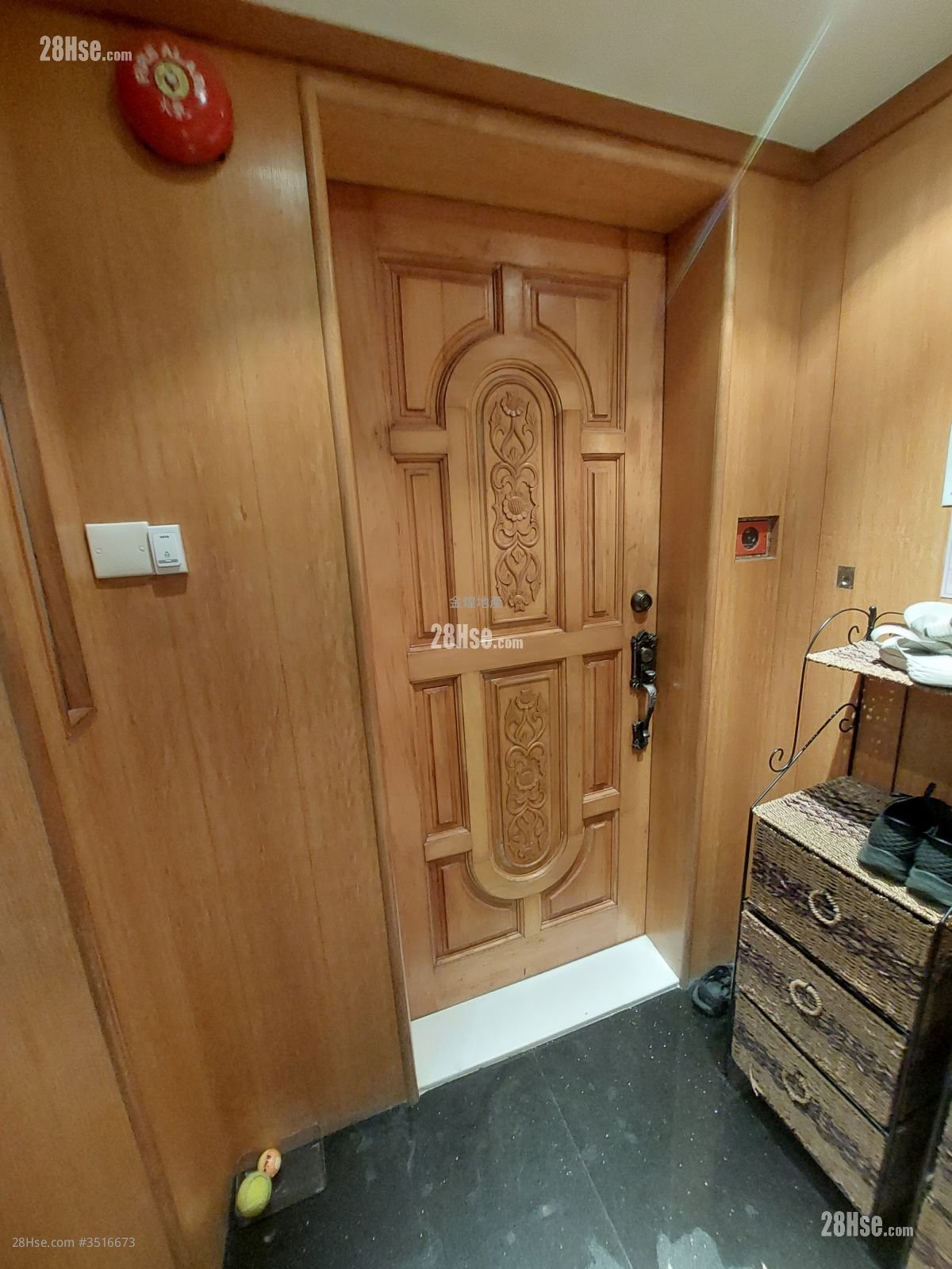 Ming Lai Court Rental 3 Bedrooms , 2 Bathrooms 960 ft²