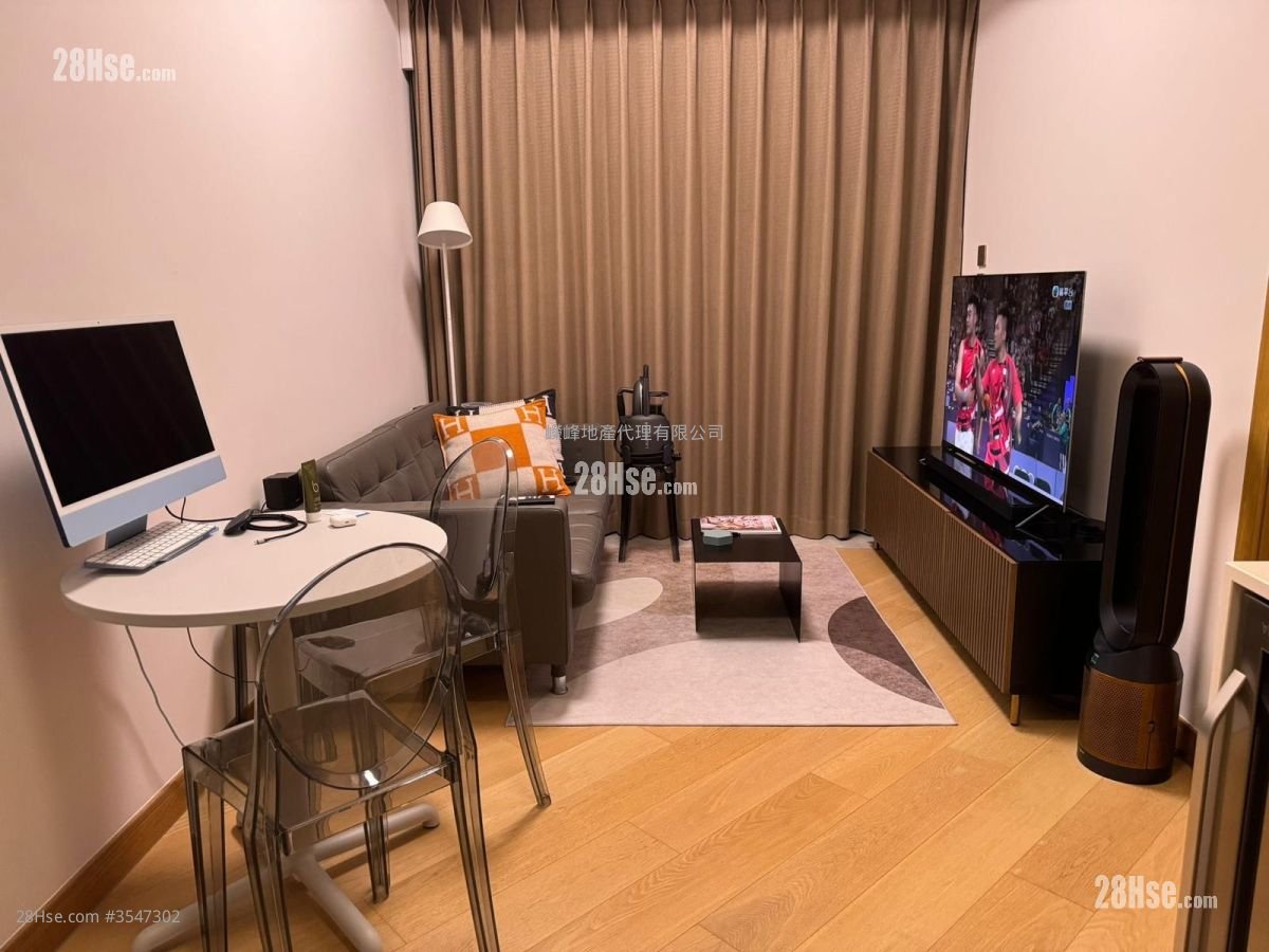 128 Waterloo Rental 1 Bedroom , 1 Bathroom 342 ft²