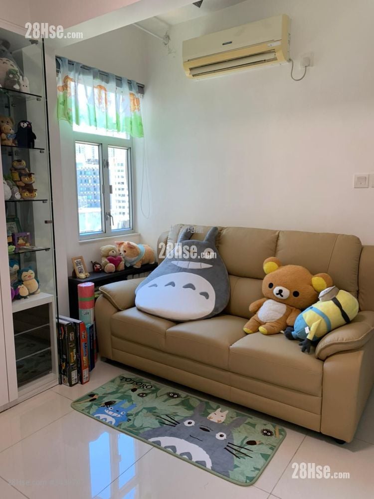 Wah Po Mansion Rental 1 Bedroom , 1 Bathroom 296 ft²