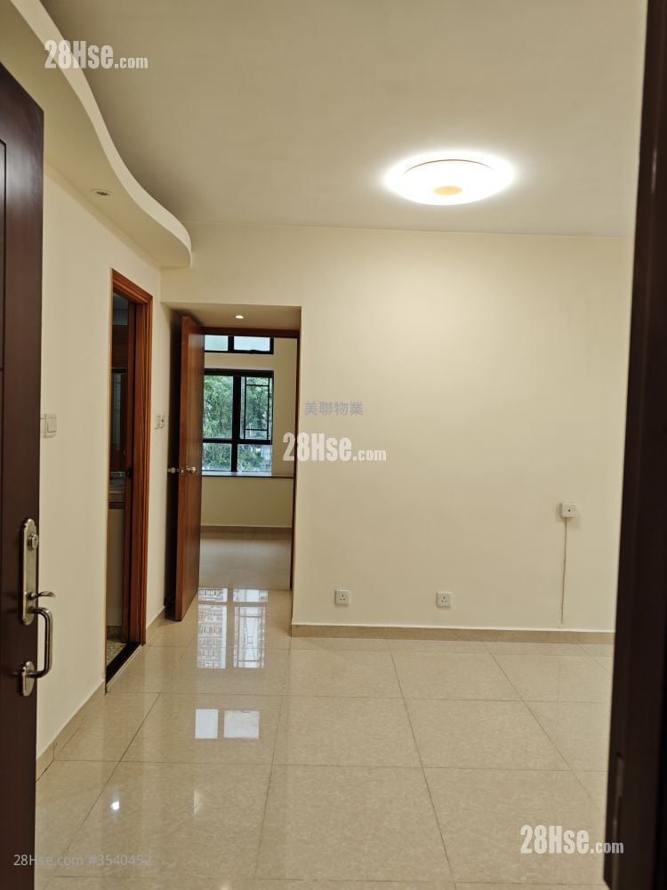 Tai Hing Gardens Sell 2 Bedrooms 394 ft²