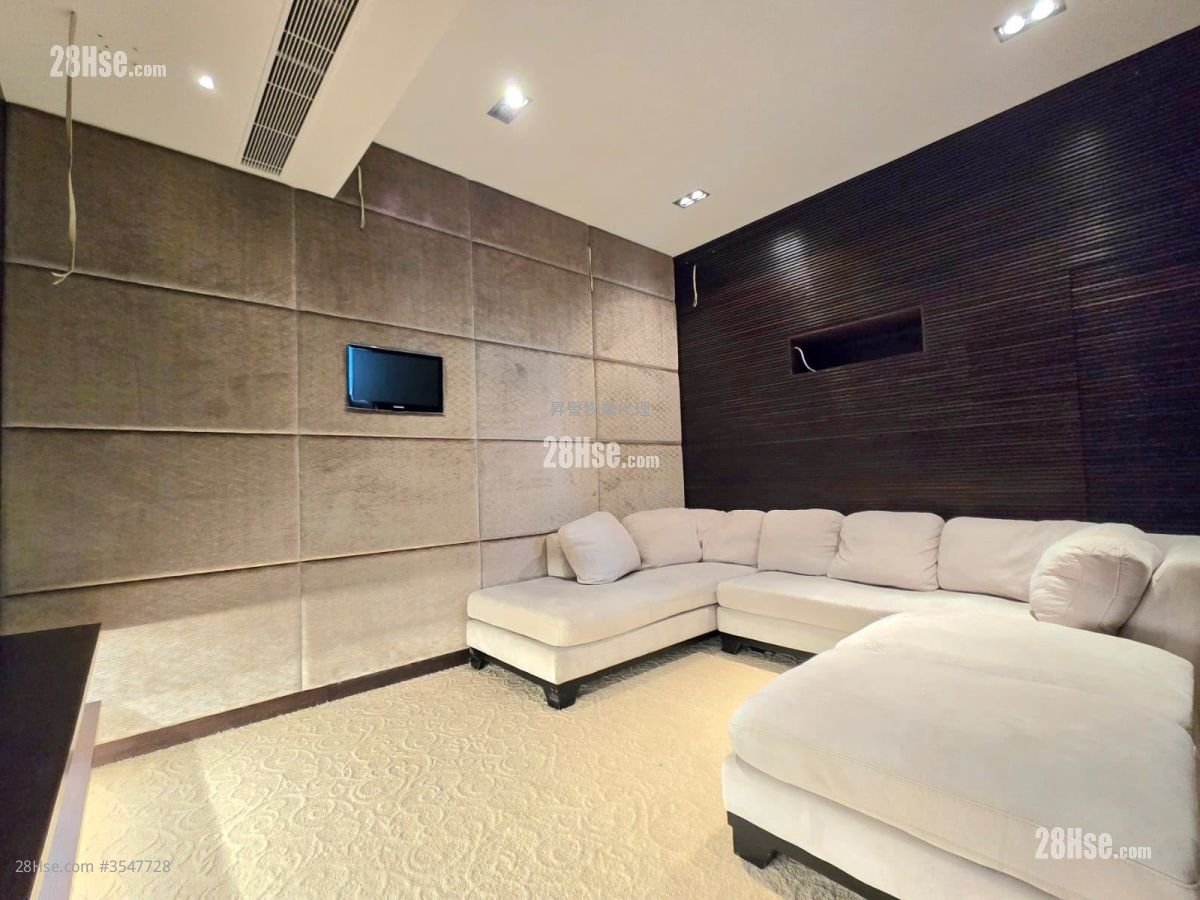 Las Pinadas Rental 3 Bedrooms , 3 Bathrooms 1,926 ft²