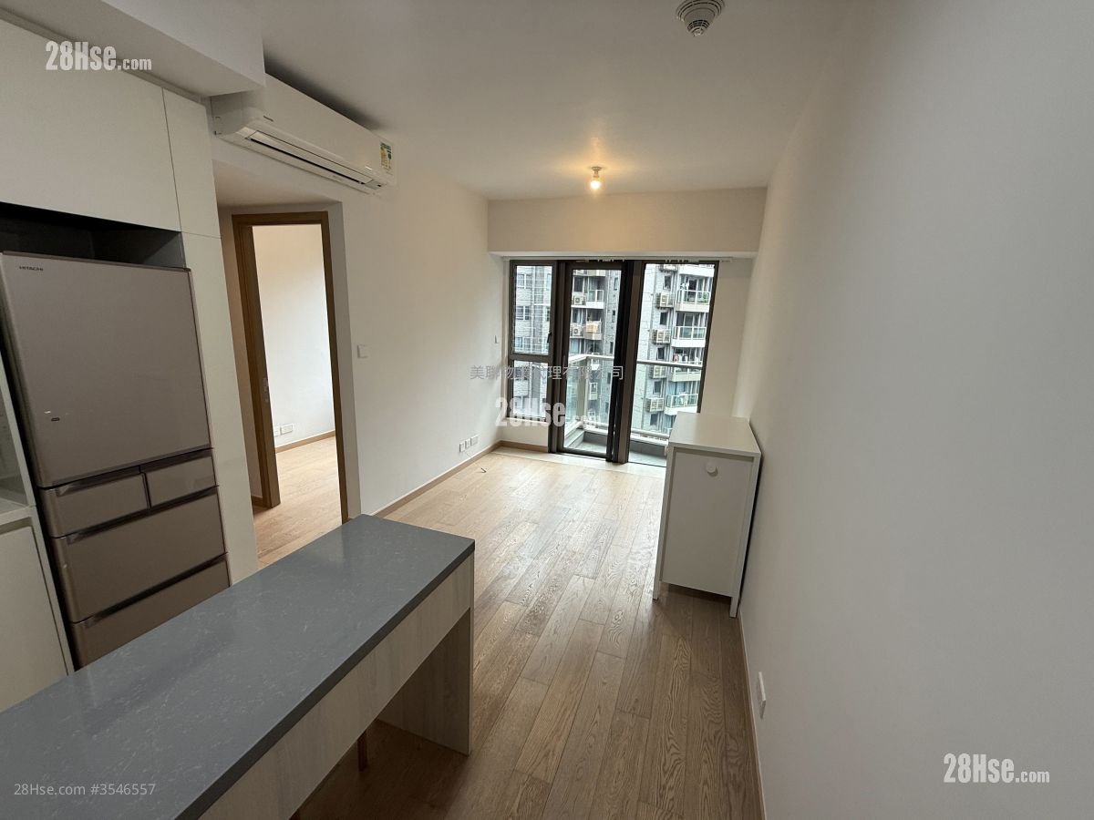 Solaria Rental 2 Bedrooms , 1 Bathroom 465 ft²