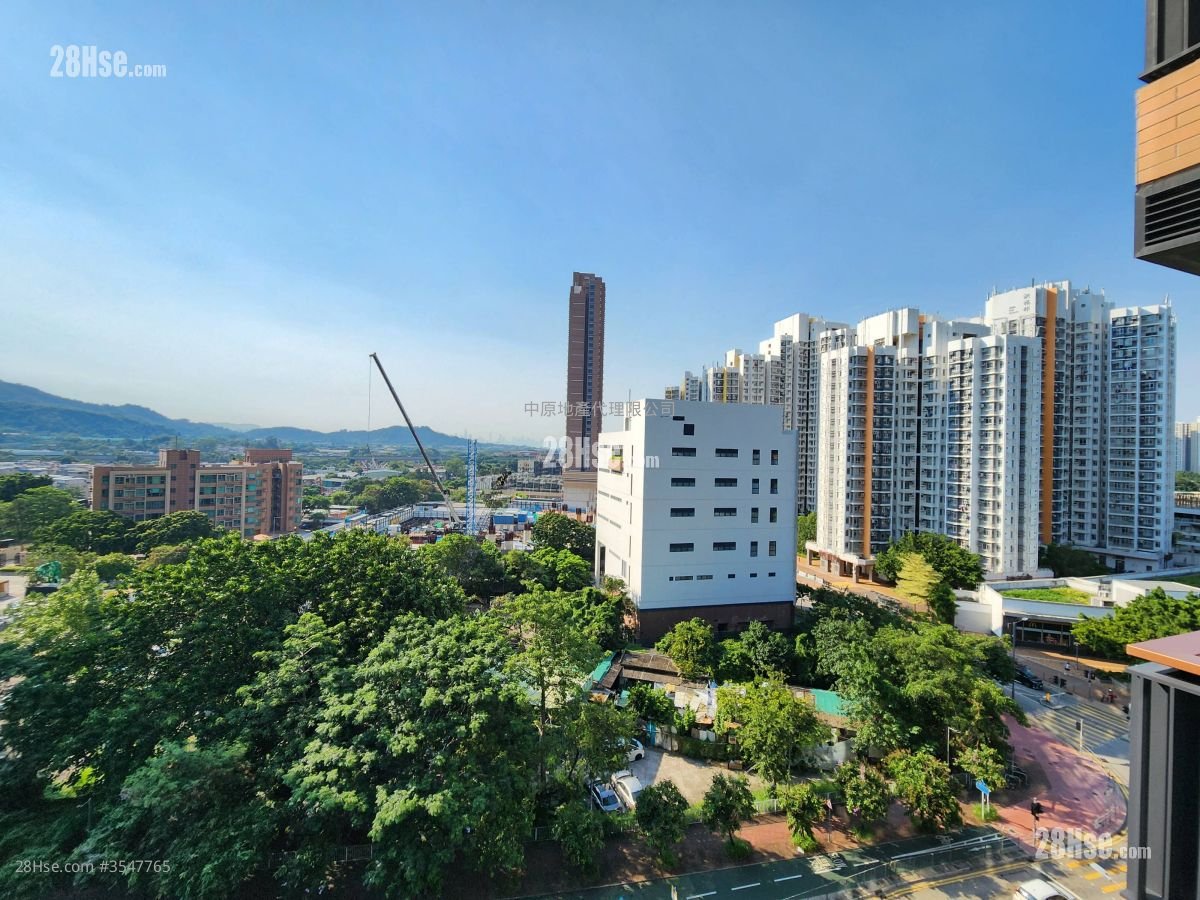 High Park Sell 2 Bedrooms , 1 Bathroom 448 ft²