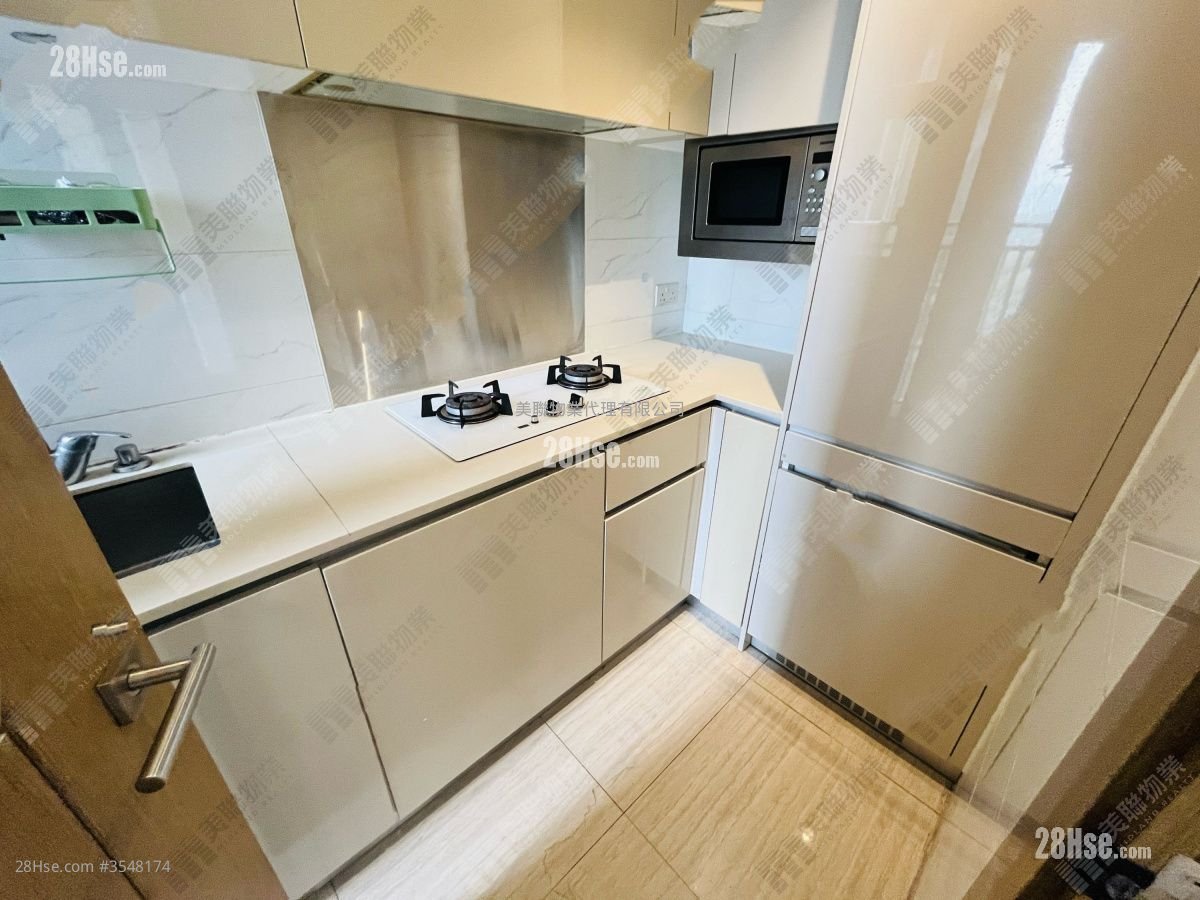 The Reach Sell 2 Bedrooms , 1 Bathroom 440 ft²