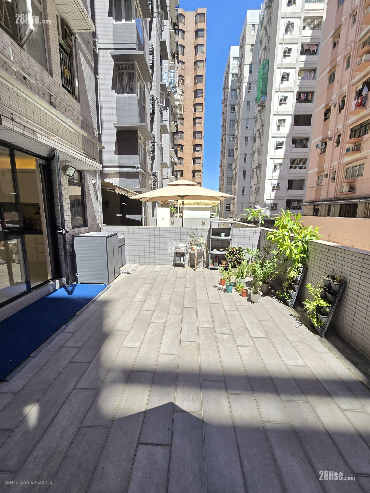 Hong Yuen Court Rental 2 Bedrooms , 1 Bathroom 586 ft²