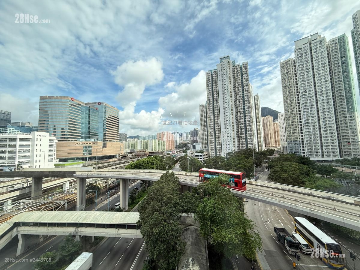 Yan Wing Mansion Sell 2 Bedrooms , 1 Bathroom 334 ft²